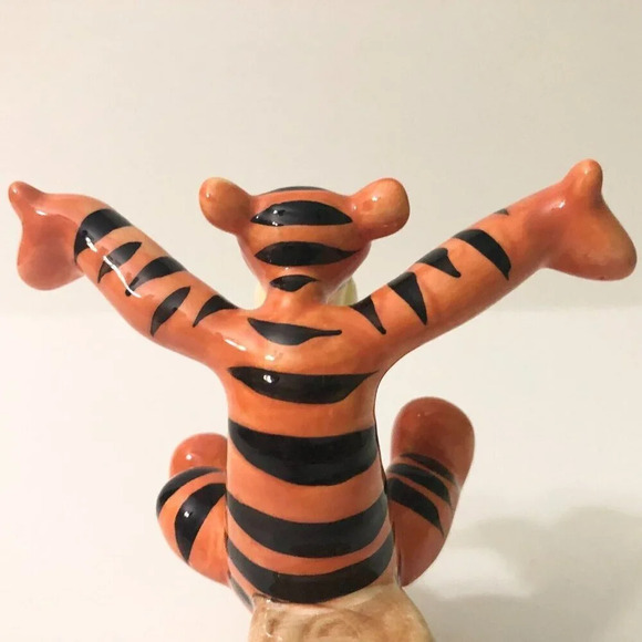 Vtg Tigger On Stump Walt  Disney Figurine Ceramic Winnie The Pooh Chipped - Picture 8 of 12